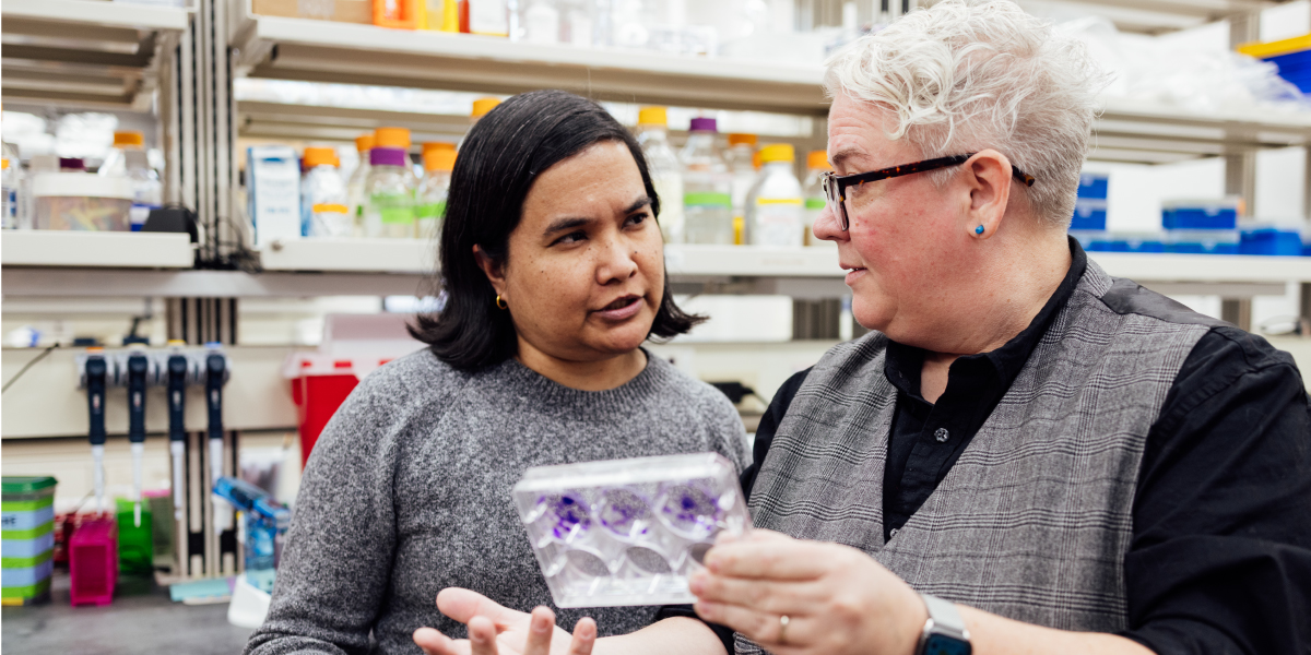 Shalini Low-Nam and Brittany Allen-Petersen in the BAP lab.